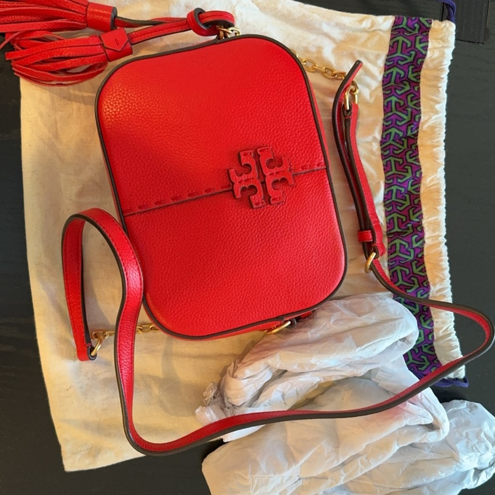 TORY BURCH McGraw Camera Bag (Red)